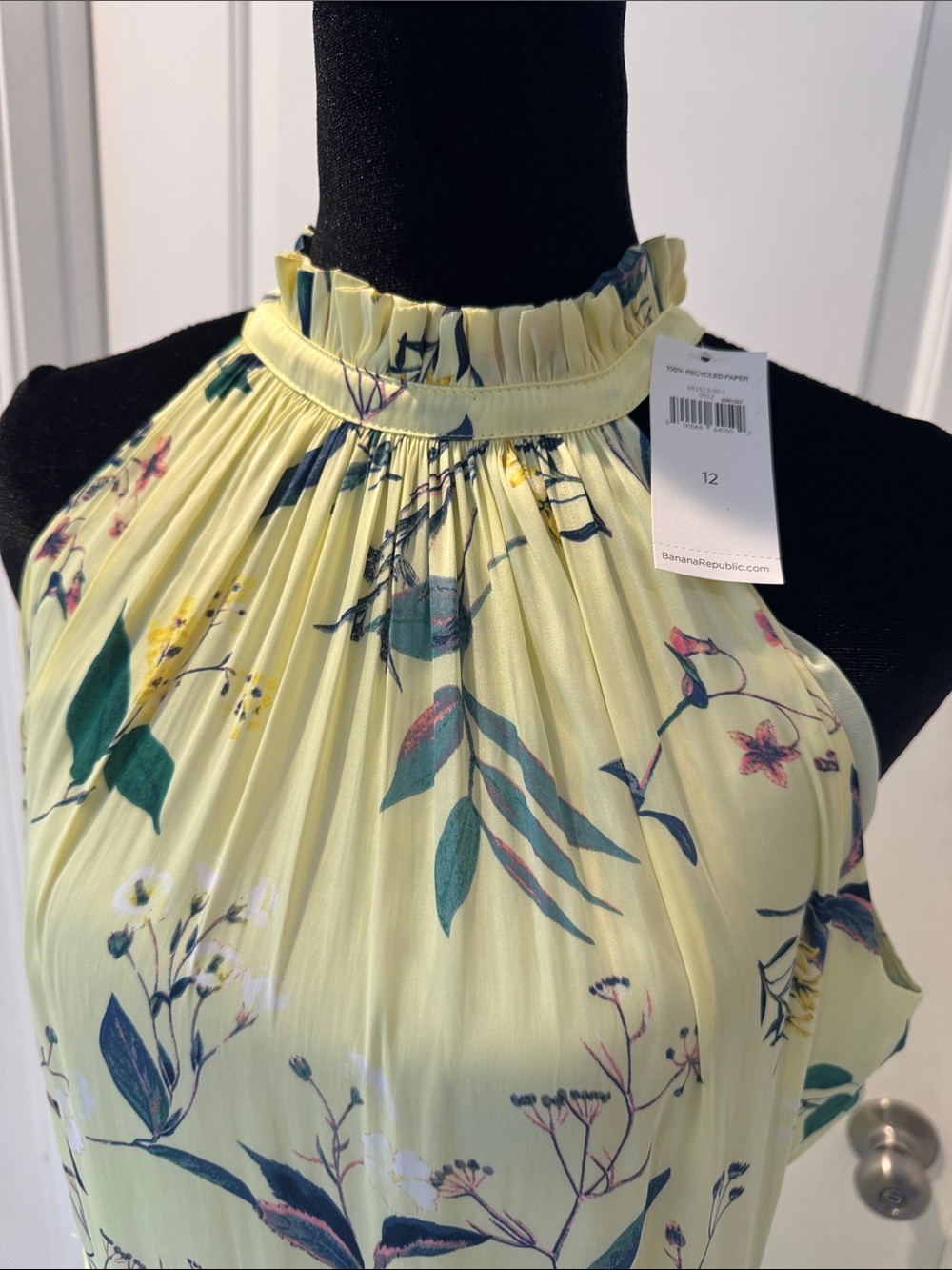 Banana Republic Light Yellow Floral Soft Satin Halter Midi Dress NWT SIZE 12 - Picture 2 of 6